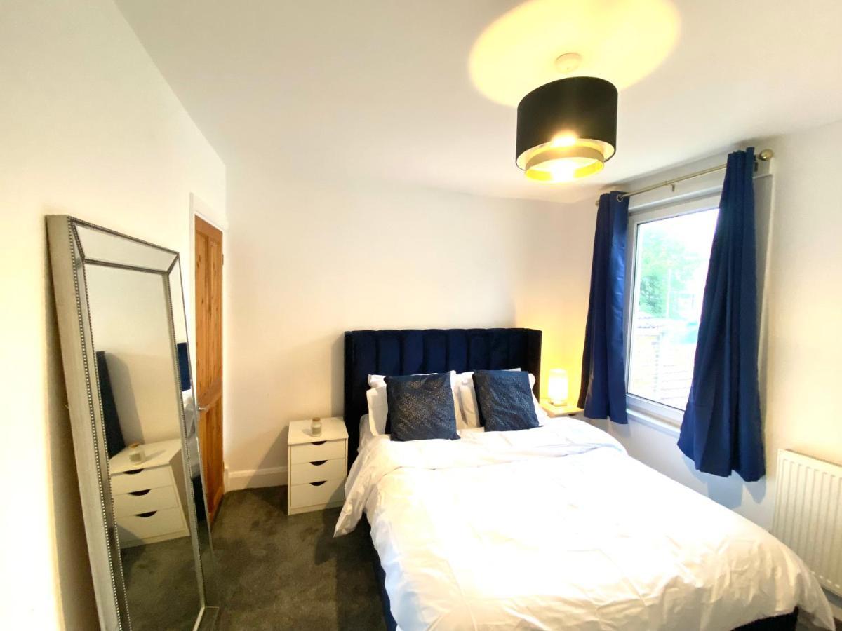 Medway Getaway - 3 Bed Home With Luxury Bathroom Chatham  Esterno foto
