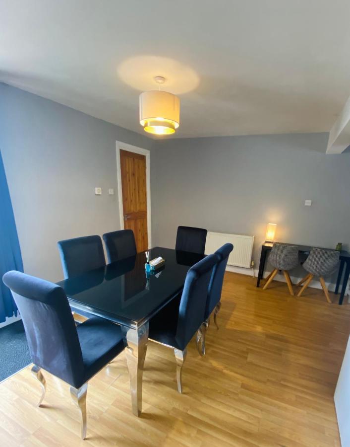 Medway Getaway - 3 Bed Home With Luxury Bathroom Chatham  Esterno foto